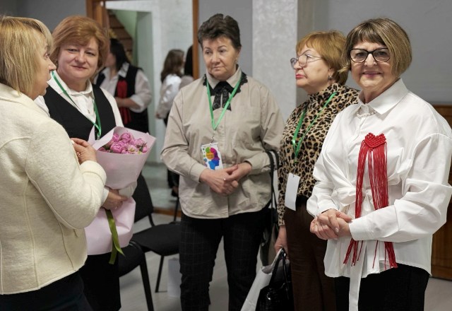 Обмін думками освітян і науковців щодо ролі емоційного інтелекту керівника в управлінській діяльності